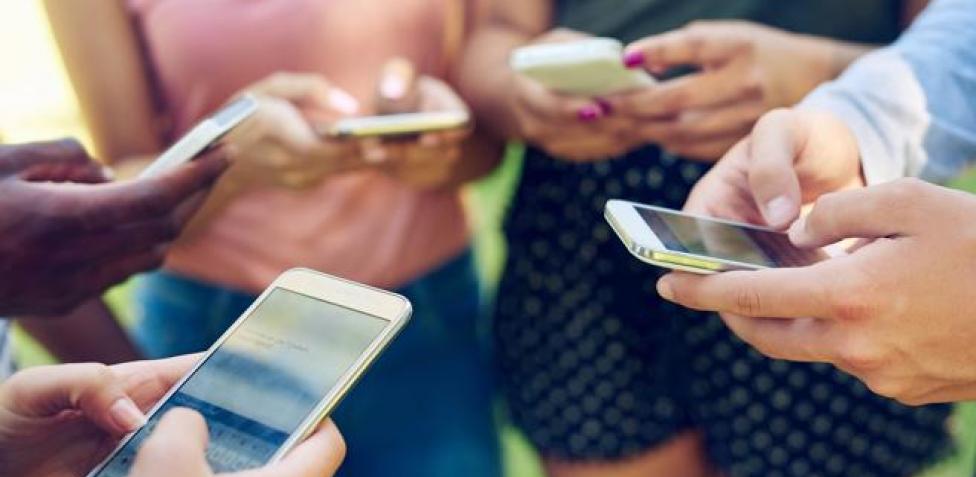 Alerta por "retos" en redes sociales.