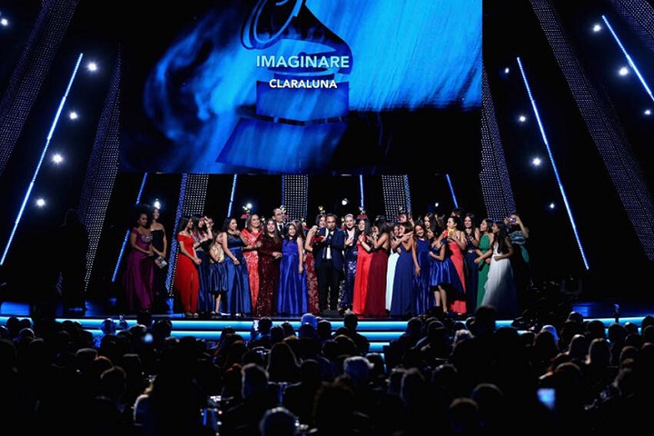 Premios Grammy se harán en abril tras ser aplazados por la variante ómicron