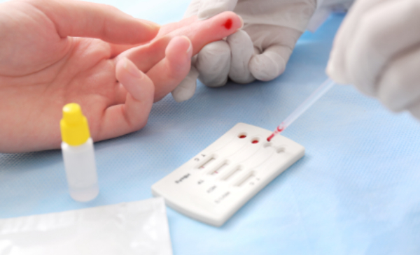 Comunidad LGBTI estaría sin medicamentos.