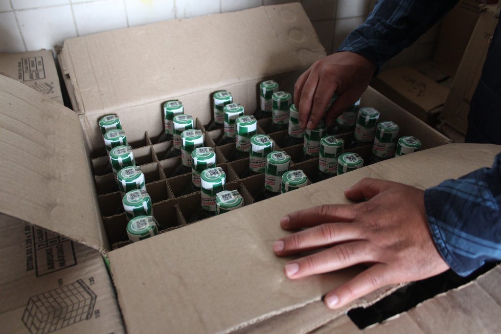 Lucha frontal contra el contrabando de licores en Caquetá.