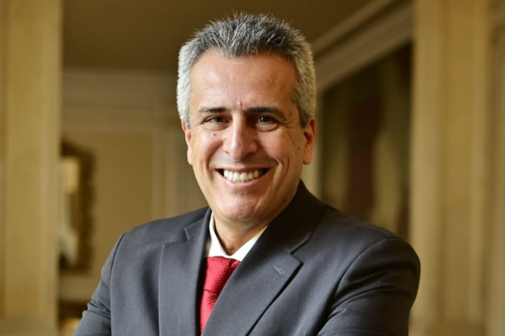 Gobernadores solicitan renuncia del ministro del interior Luis Fernando Velasco