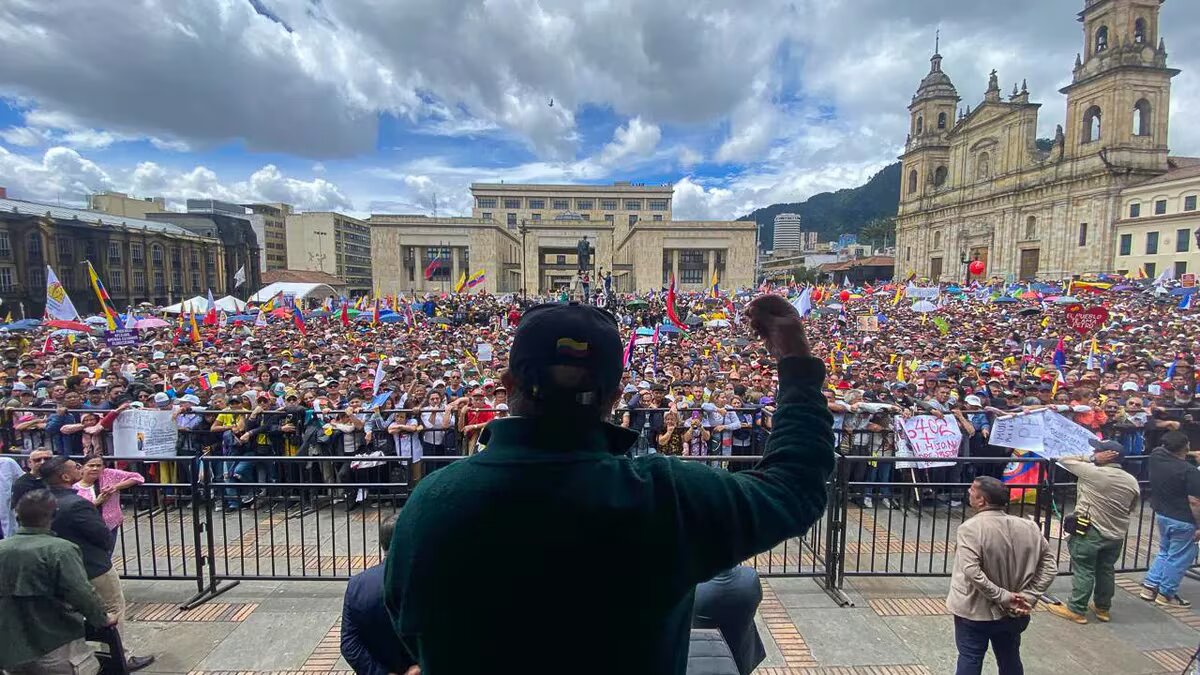 Petristas anuncian marchas para el 7 de agosto