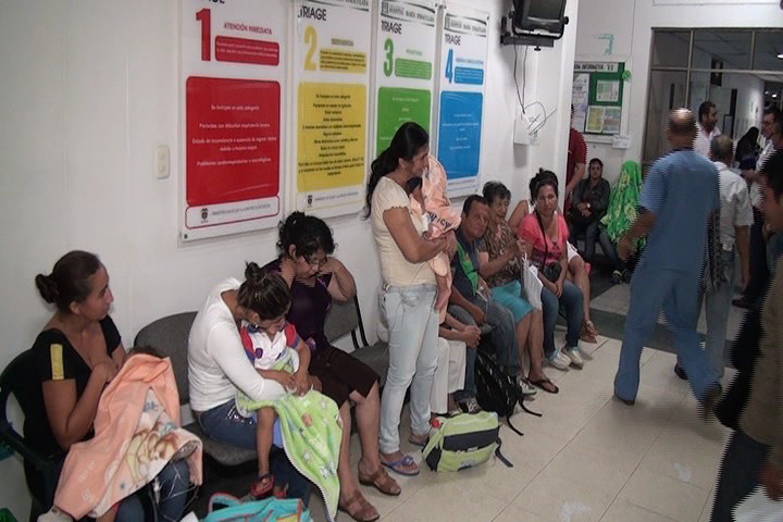 Alerta sanitaria por ocupación en el área de urgencias del Hospital María Inmaculada.