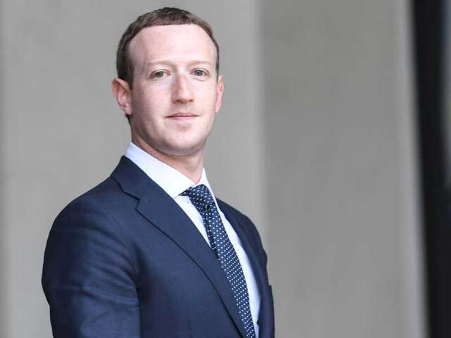 No desperdicie su dinero, lo  dice el creador de Facebook