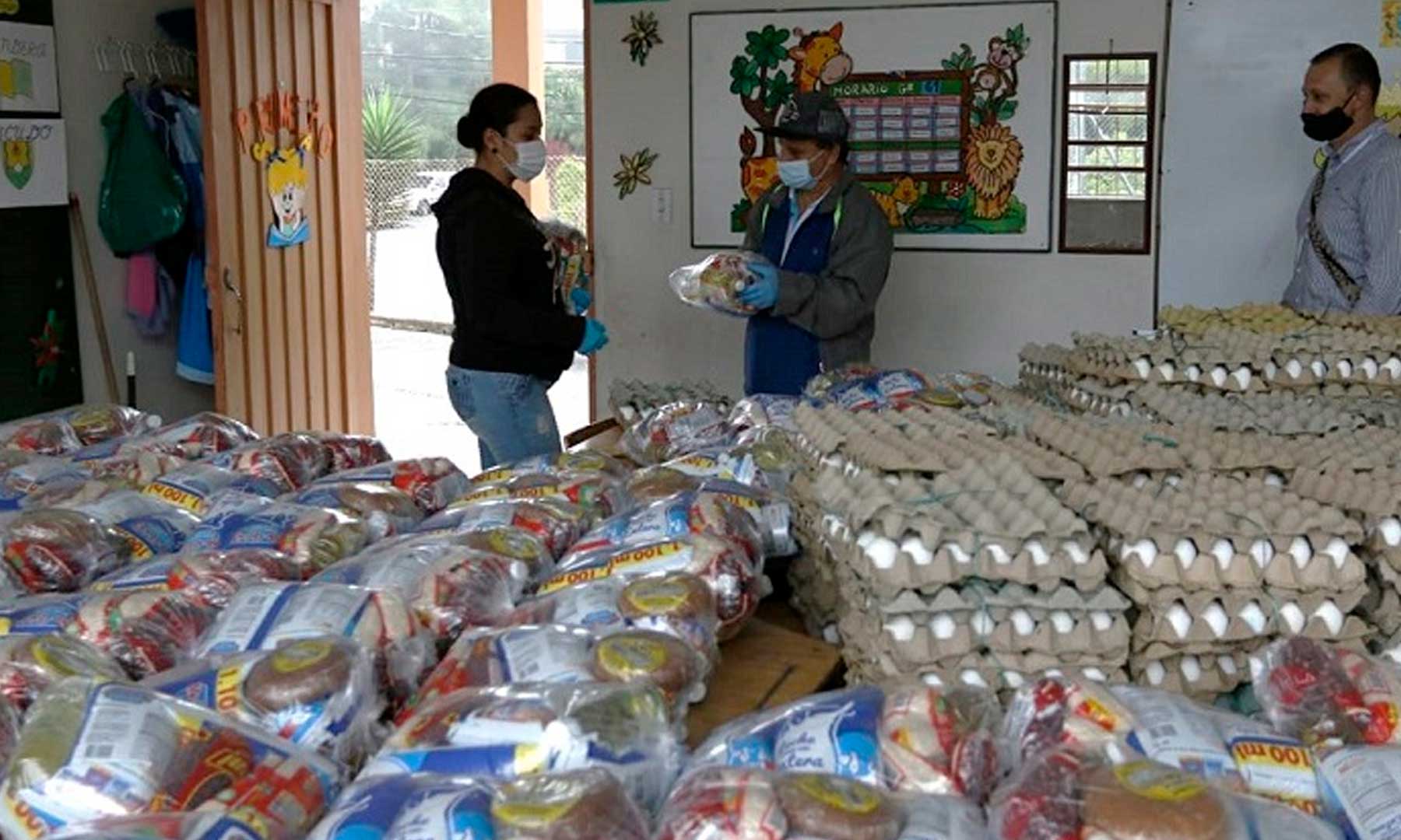 Más de 107 mil millones de pesos en compras a productores locales en el PAE