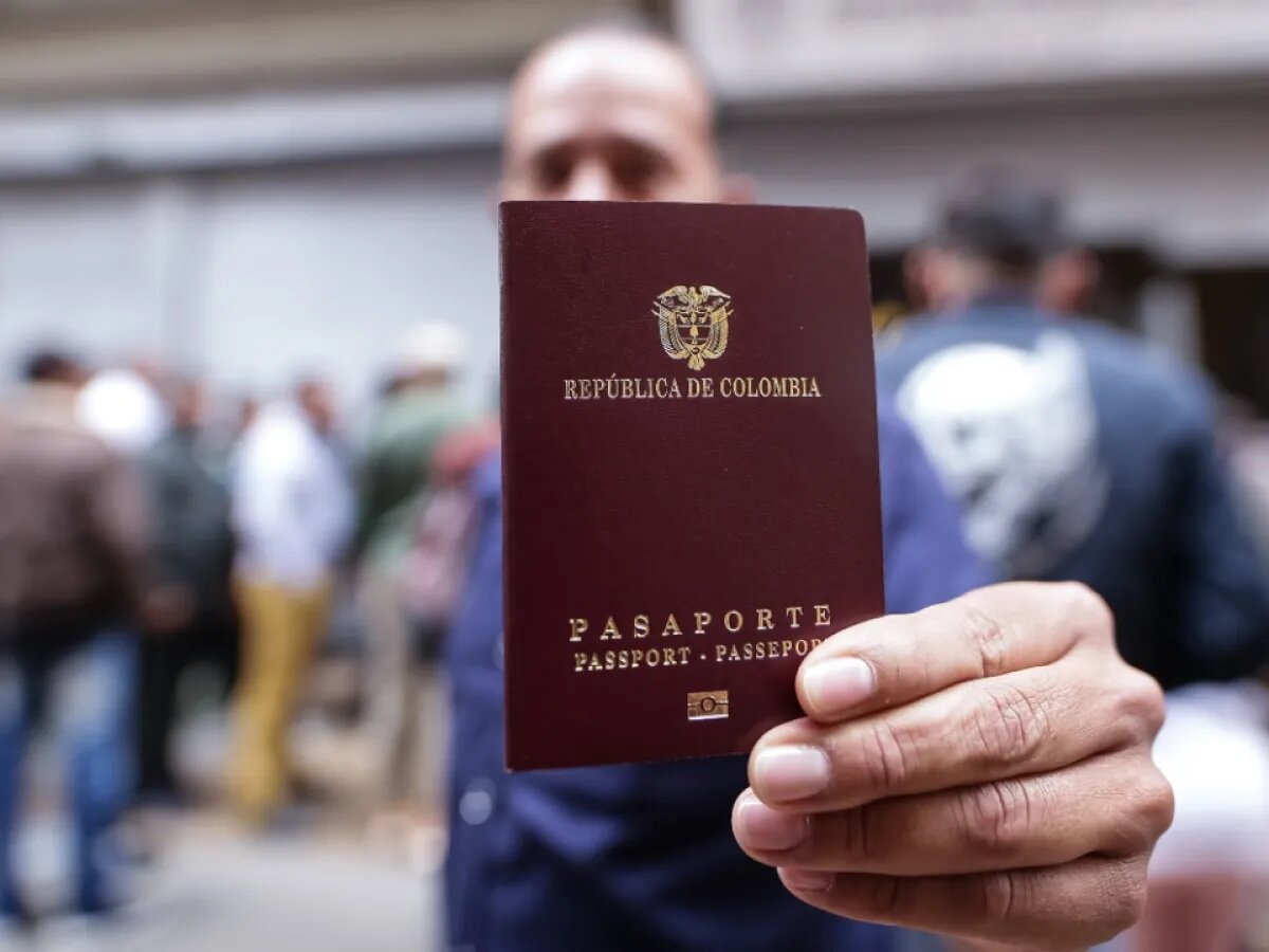 [AUDIO] Thomas Greg & Sons se queda con millonario  contrato para la elaboración de pasaportes
