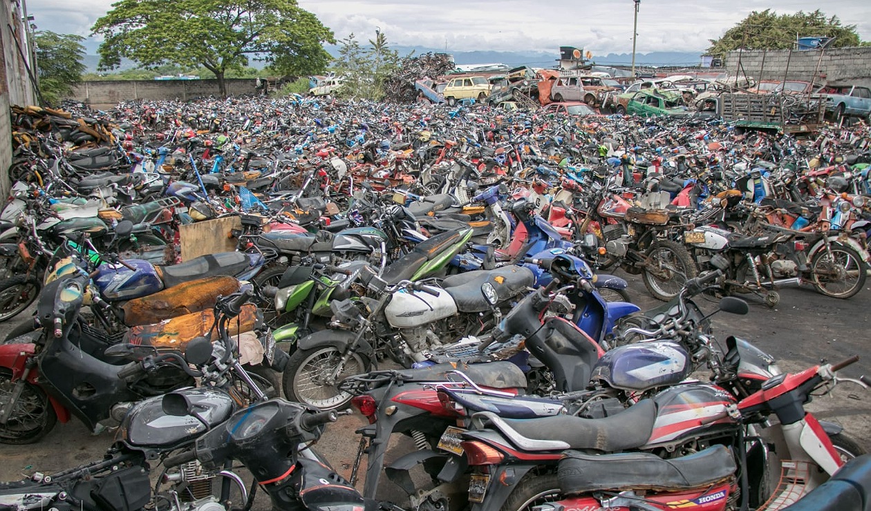 Vehículos que llevan años en los patios de la Secretaría de Movilidad serán desintegrados