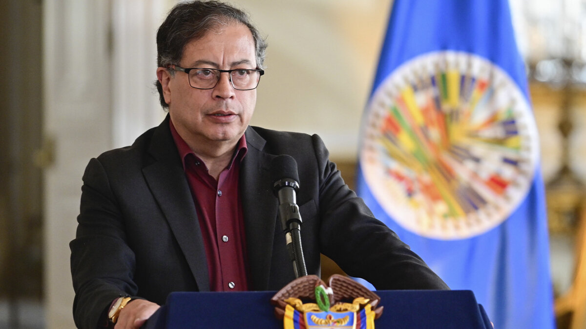 [AUDIO] Los salarios del sector público no subirán en Colombia: Gustavo Petro