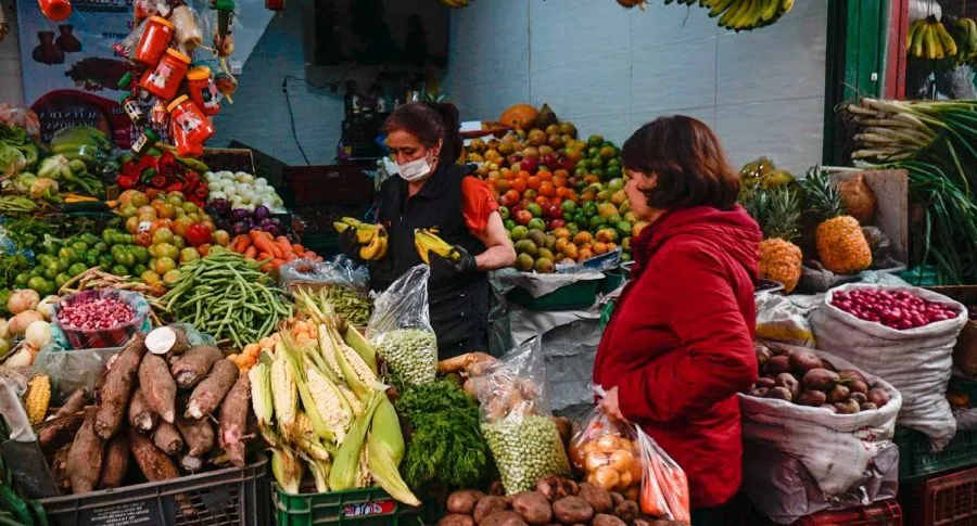 Intervención a plazas de mercado en Florencia.