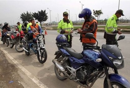Los motociclista nuevamente a usar chaleco reflectivo