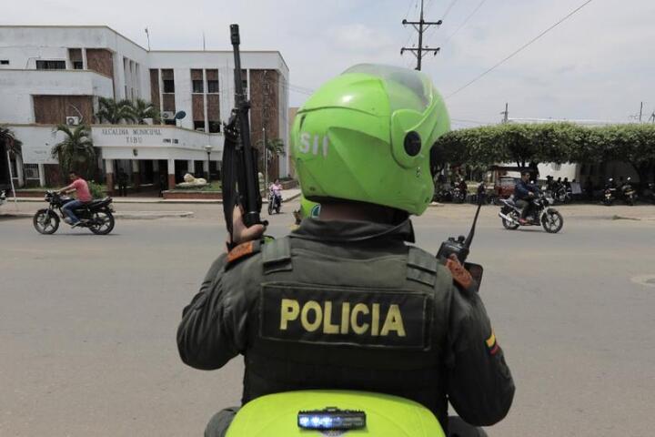 El Policía era el Ladrón