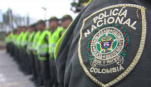Policía se reúne con comerciantes de centro de Florencia.