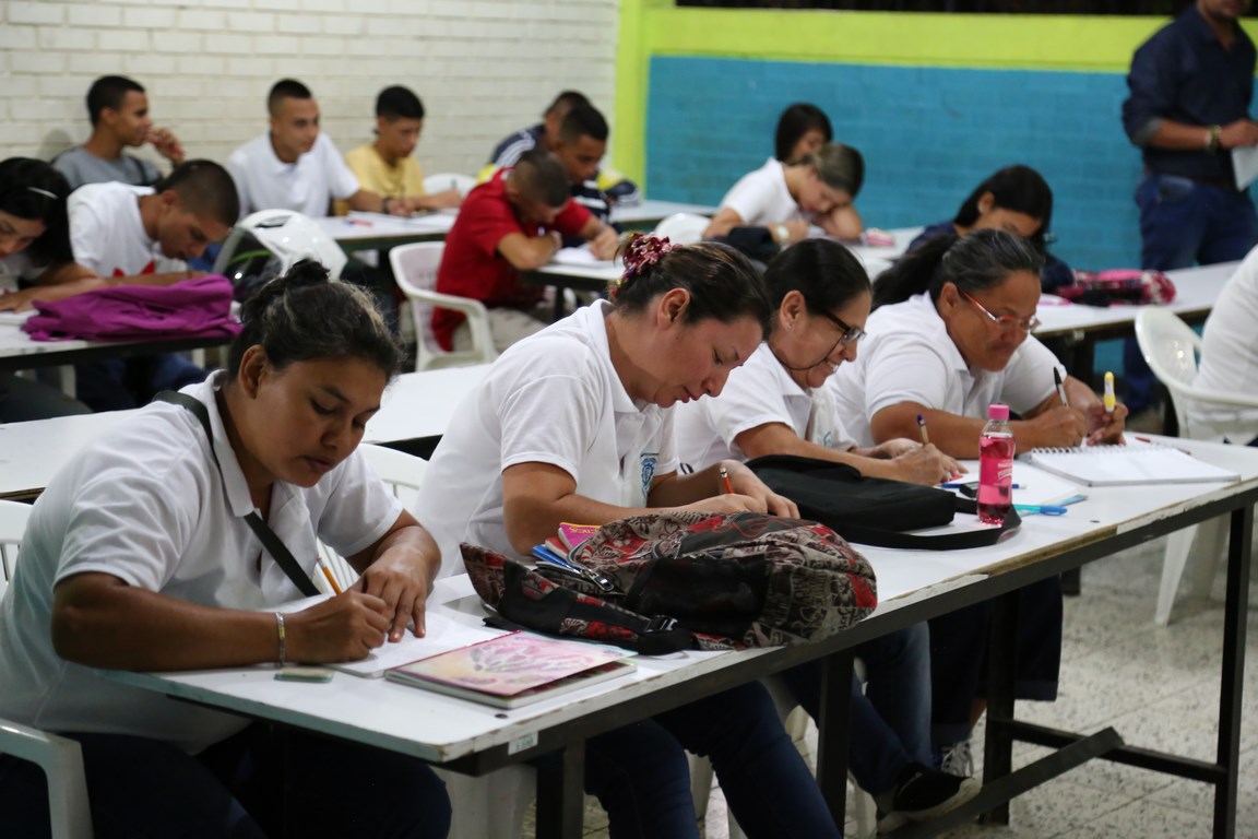 La Secretaría de Educación de Neiva, sin recursos para pagar horas extras a docentes de formación sabatina