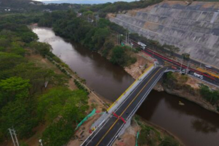 Entra en servicio el puente de Tolemaida en la vía Melgar – Girardot