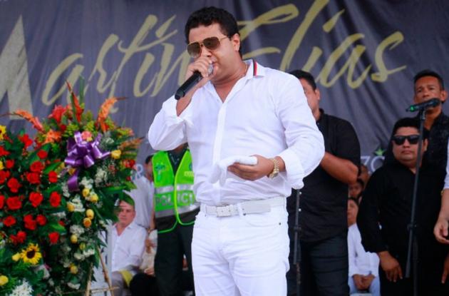 Rafael Santos le compuso el tema: "Te extraño" a Martín Elías