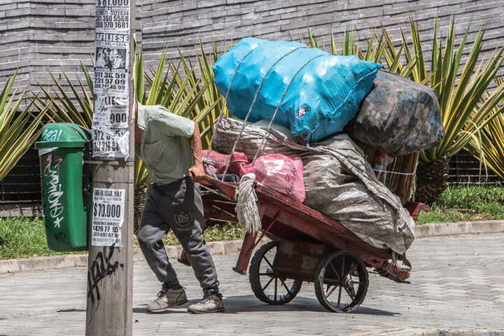Reciclador en Bogotá fue contratado para botar "desechos", pero en realidad era un cadáver