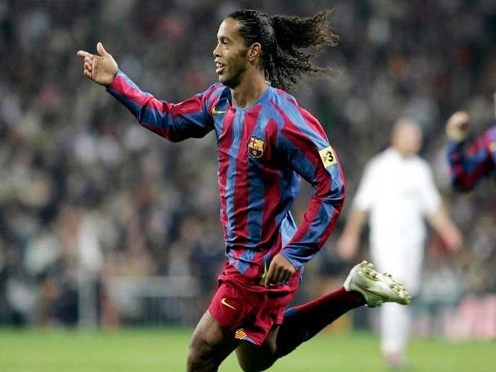 ¡Golazo! No pierde la magia Ronaldinho