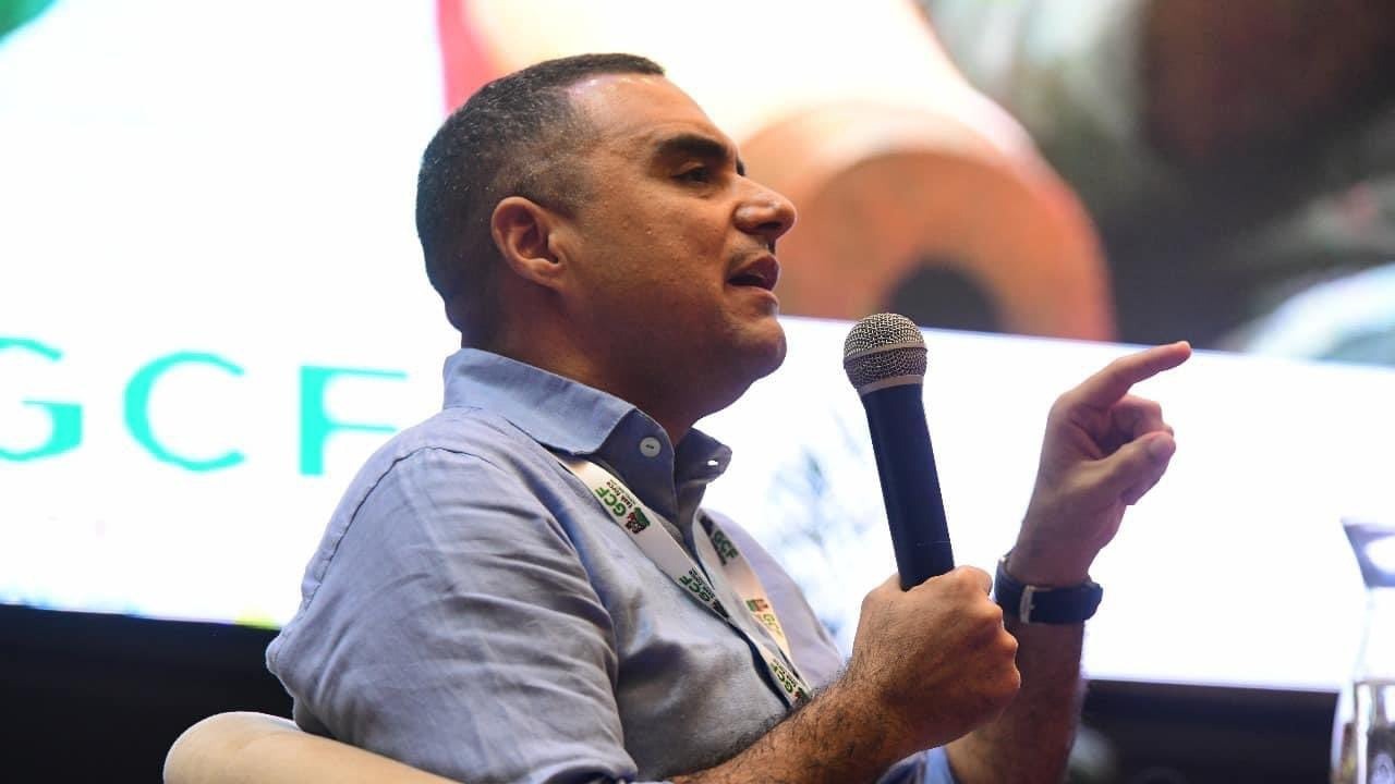 Gobierno Ruiz Aguilar trabaja en electrificación rural y adulto mayor.