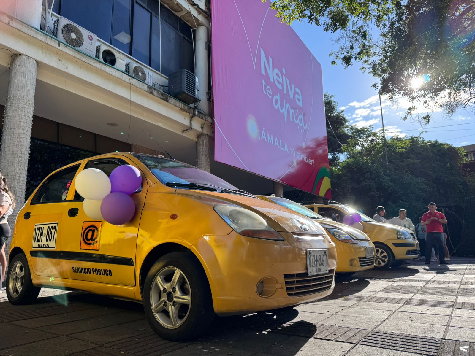 Taxis tendrán ruta especial de atención a las mujeres