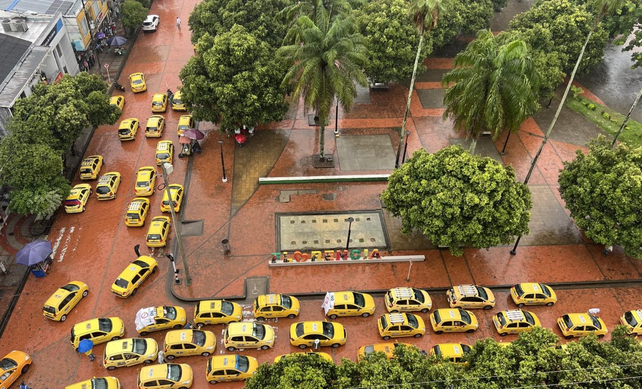 PMU vigilará protestas de taxistas.
