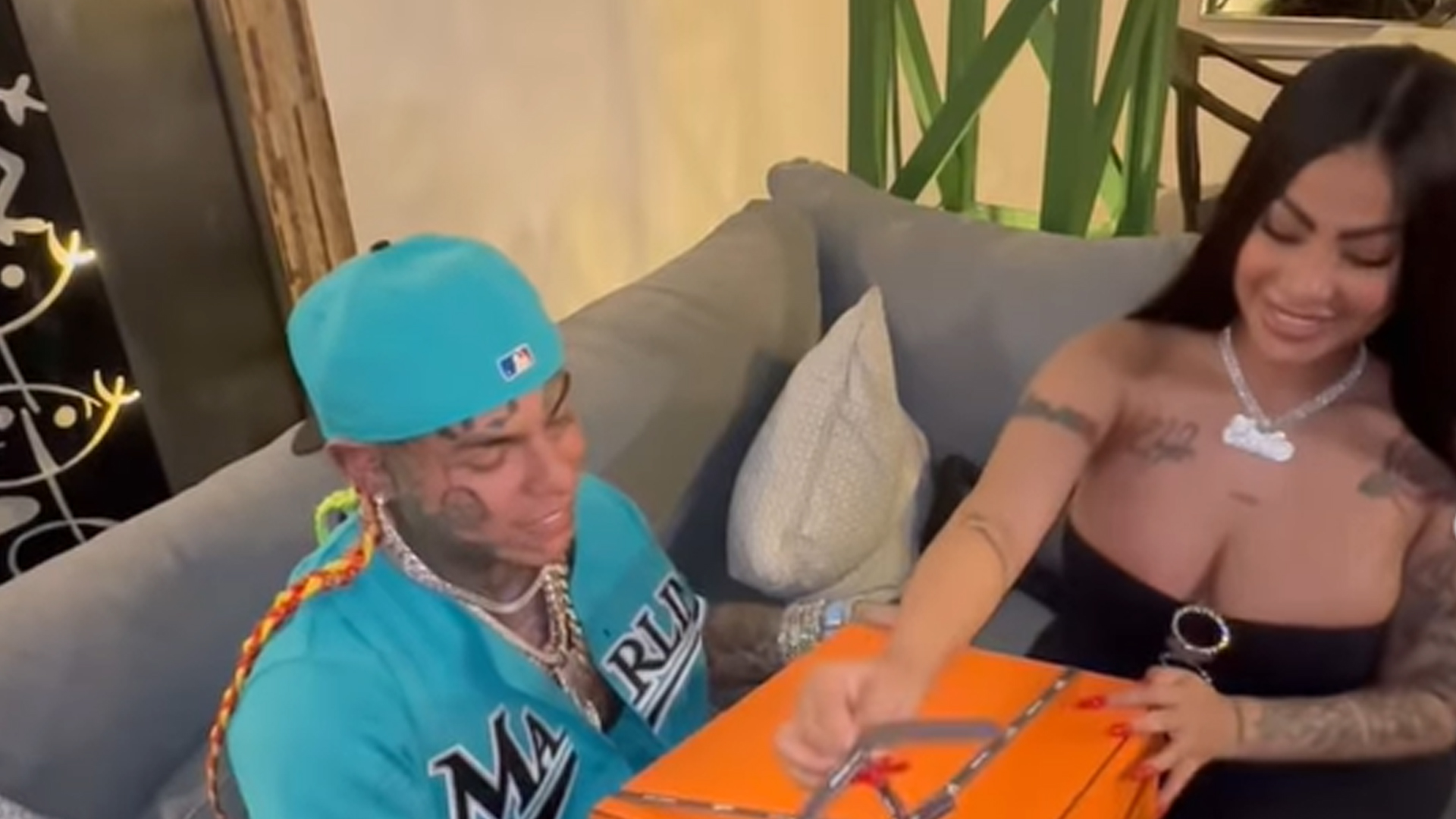 Famoso rapero le dio tremendo regalo a Yailin