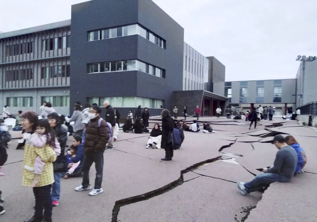 Terremoto y alerta de tsunami en Japón