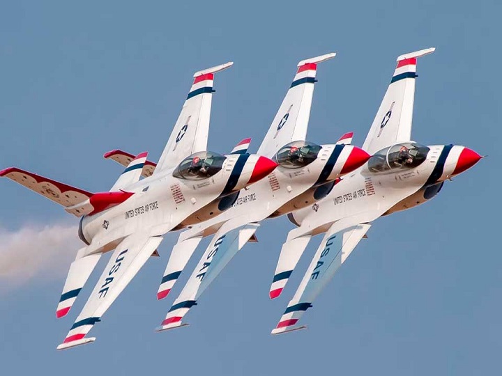 Vea a los Thunderbirds en acción