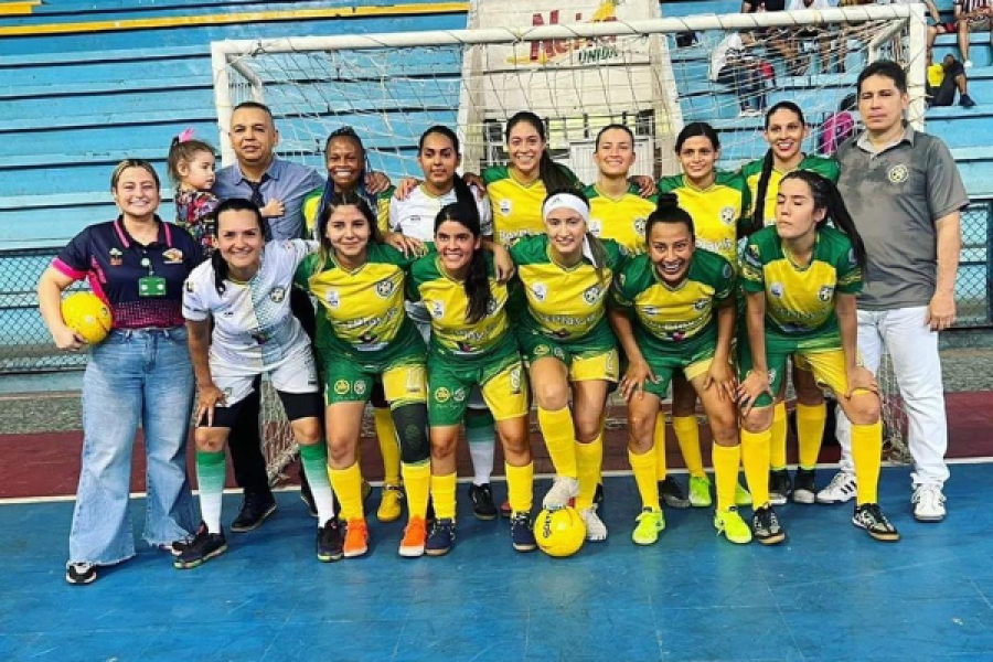 Jugadoras de la selección Huila fueron abandonadas por el presidente de Liga en Zipaquirá