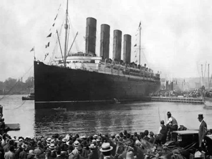 ¿Cuál fue la última canción que tocaron los músicos en el Titanic hace 111 años?