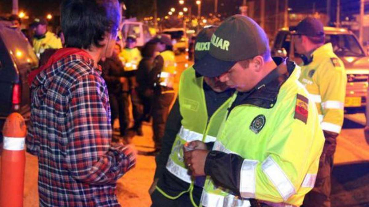 Menores de edad en Neiva, no podrán salir después de las 10 de noche