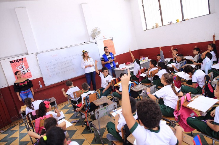 Listo convenio entre alcaldía y Arquidiócesis de Florencia, para contratar docentes rurales.