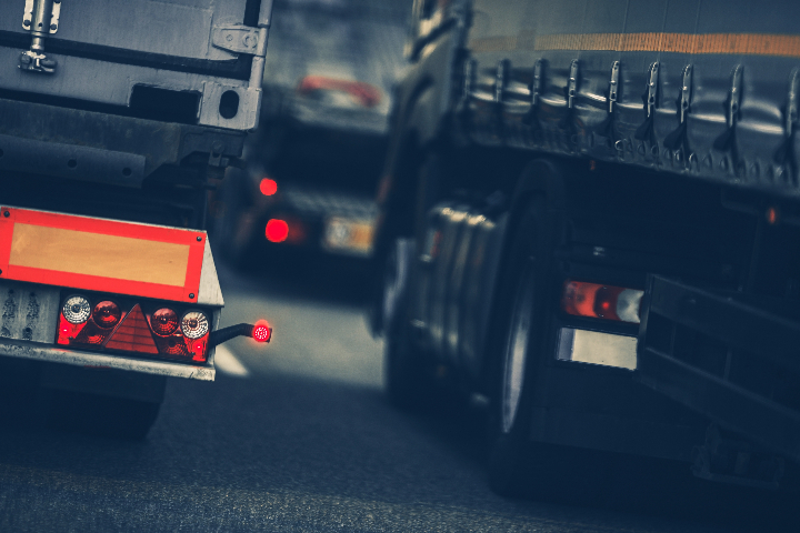 Impacto del Paro Camionero en Bogotá: Ventas Caen un 80% y Trayectos se Prolongan