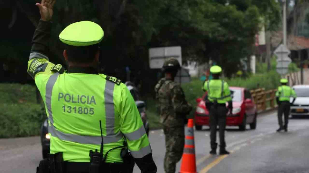 Controles viales para detectar licor de contrabando o adulterado