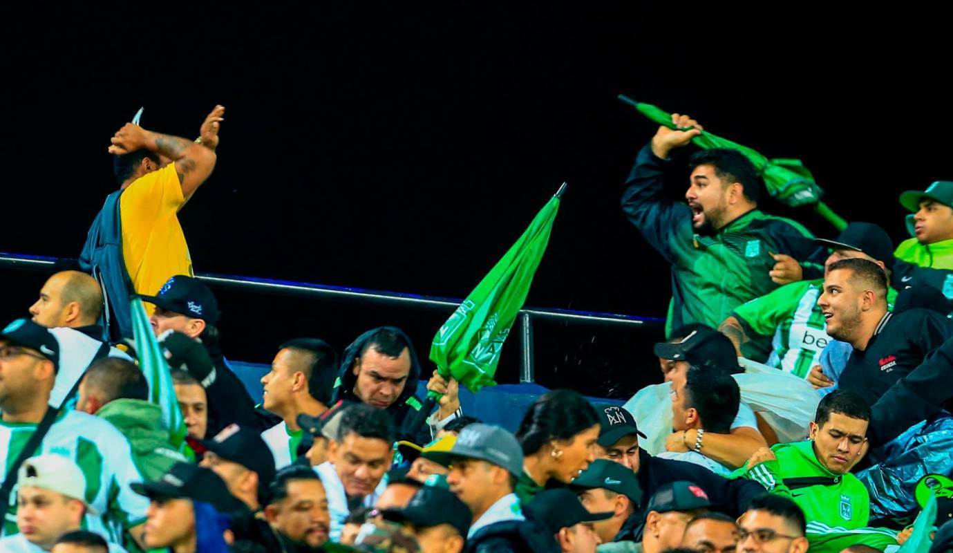 [AUDIO] Volvió la violencia a los estadios de Colombia